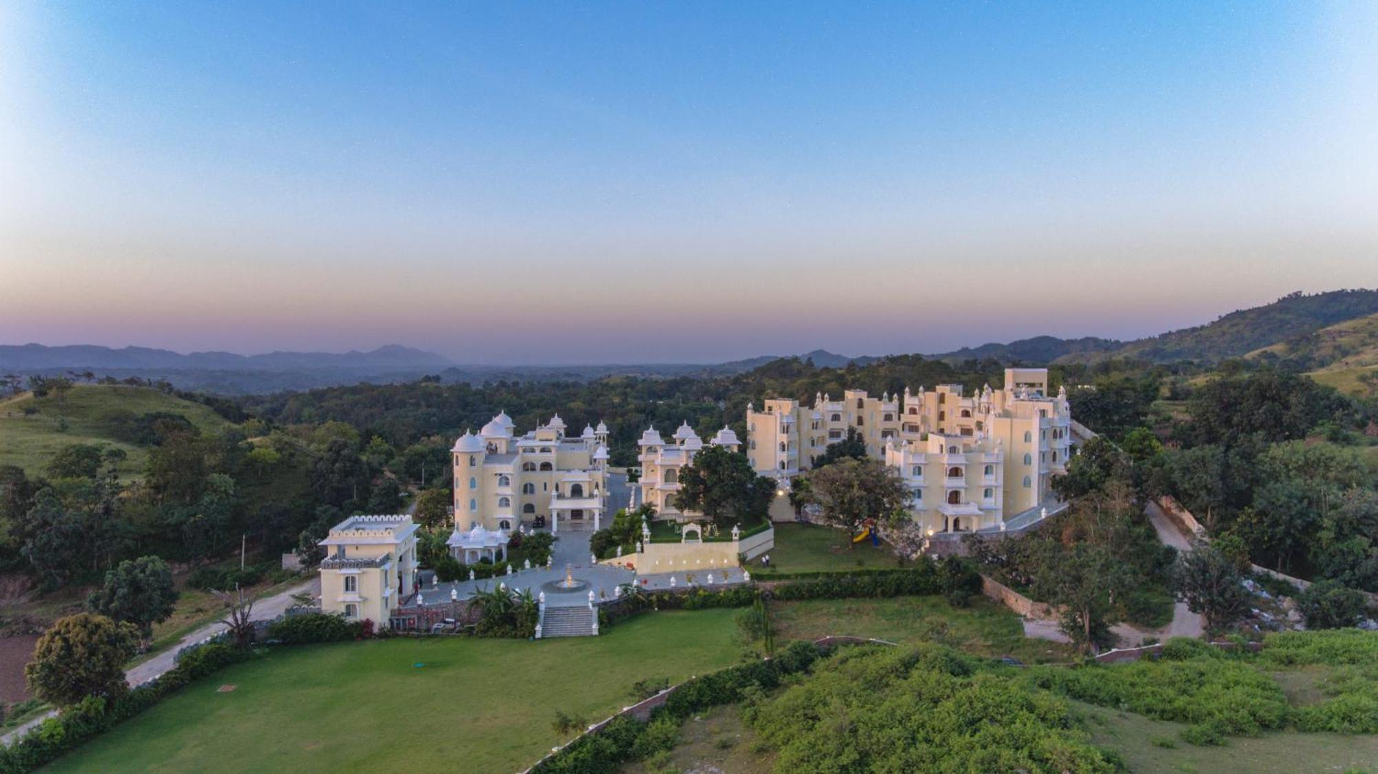 The Everest Hill Resort Kumbhalgarh Eksteriør billede